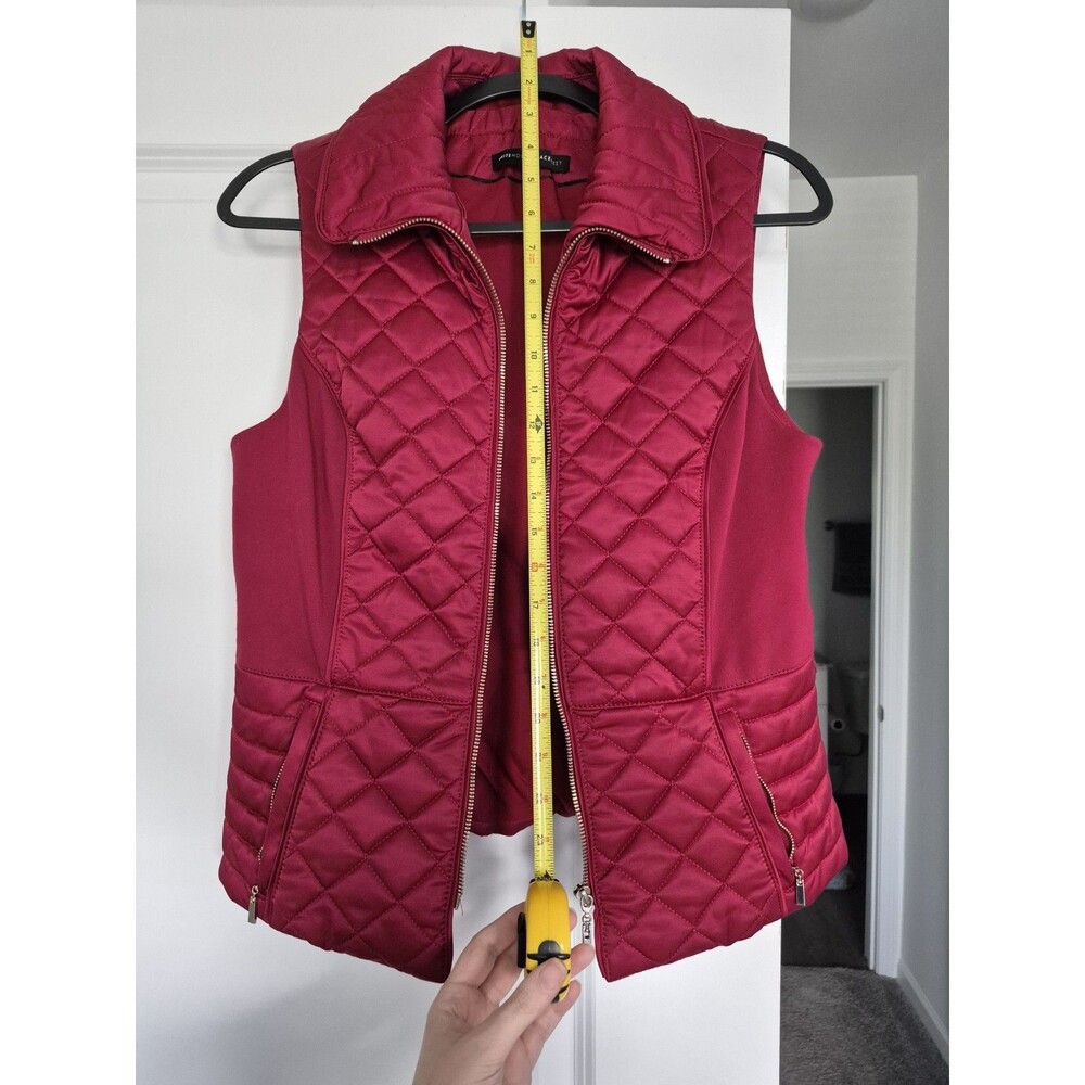 White House Black Market Quilted Zip Vest Red Sleeveless Pockets Women's Size S